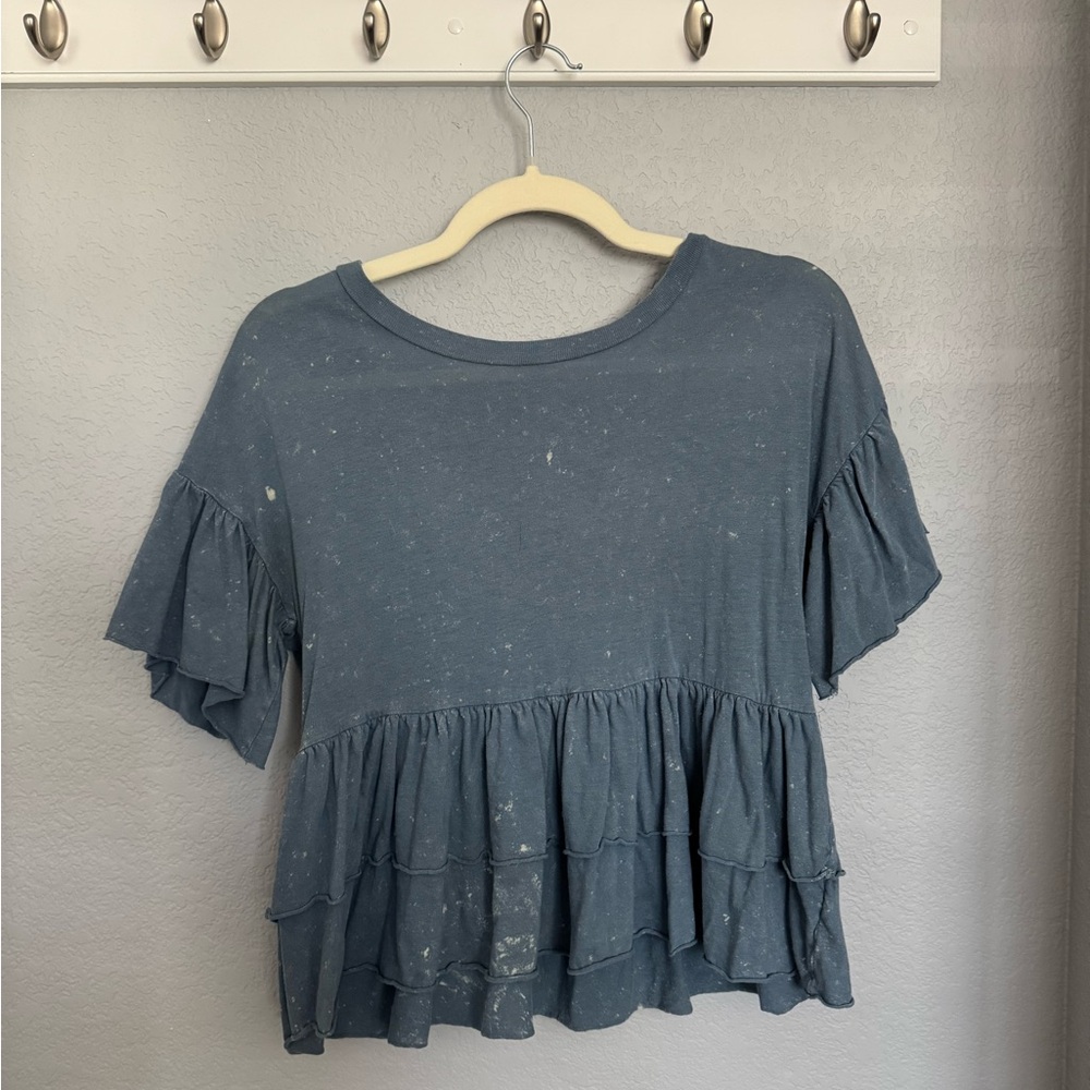 American Eagle Outfitters Gray Flutter Sleeve Blouse